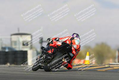 media/Mar-01-2025-Race Pace (Sat) [[ebf7b6e548]]/17-Vested (Turn 16) 210pm/